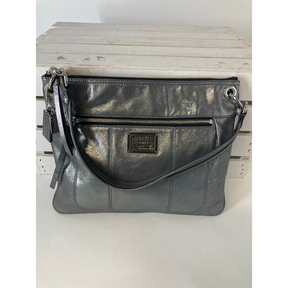 COACH POPPY 18807 SMALL SILVER METALIC SPARKEL SHOULDER BAG - Picture 1 of 16